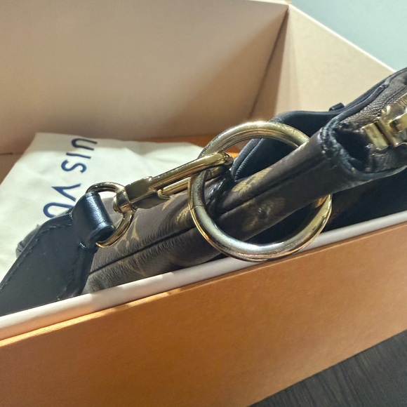 Authentic Louis Vuitton Odeon MM Monogram Shoulder Bag - Picture 7 of 9